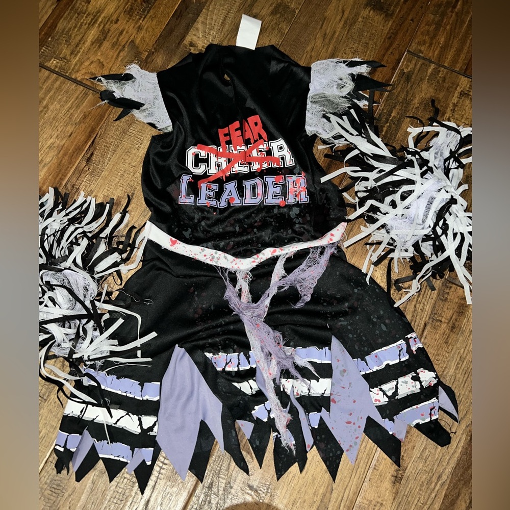 Fear leader costume